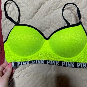 Victoria secret bra size medium